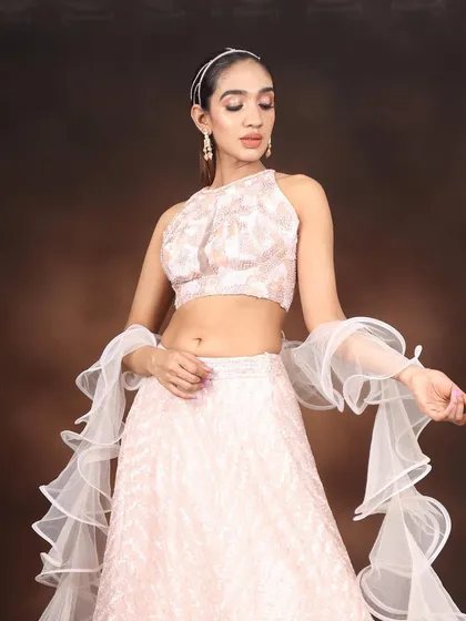 A soft and dreamy day party makeup look. This is another versatile style taught in our pro makeup course, perfect for mehendi or sangeet events.