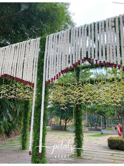 Petals - Wedding Decoration & Styling Welcoming Entrances & Signage photo 34