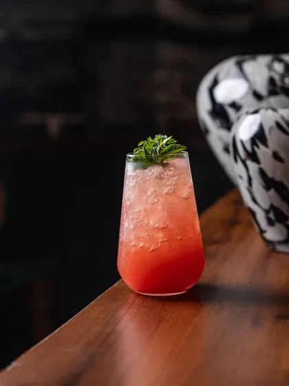 Meet Ms. Monroe, a vibrant red mocktail that’s as elegant as its name suggests. This drink proves that non-alcoholic options can absolutely steal the show.