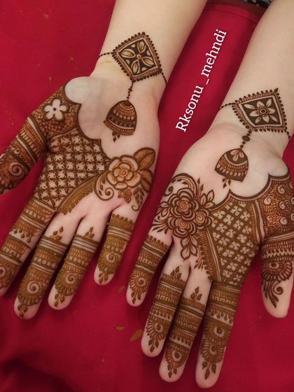 Sonu - Bridal & Wedding Mehndi Modern & Minimalist Mehndi photo 28