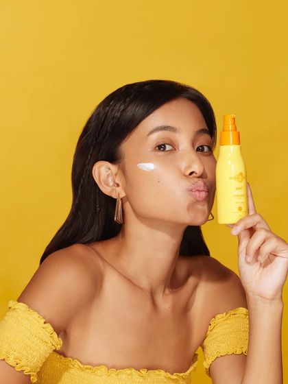 For Aqualogica's yellow-themed products, I styled the model in a sunny, off-the-shoulder top to evoke a feeling of summer and warmth.