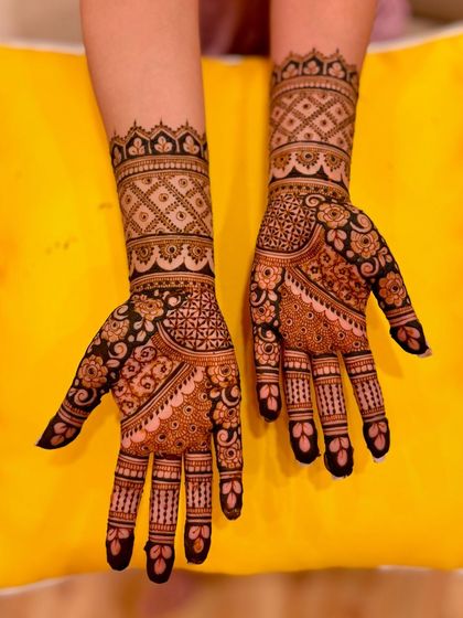 Mitali - Mehendi for Special Occasions Engagement & Pre-Wedding Celebrations photo 34