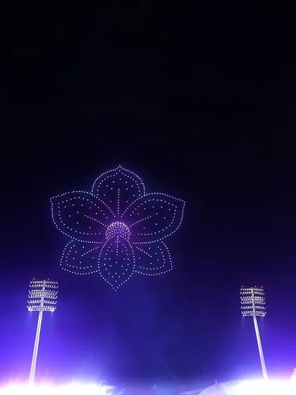 A beautiful floral formation from our debut drone show in Oman. This marked our first-ever performance in the Middle East, where we pushed boundaries with innovative multi-phase takeoffs.
