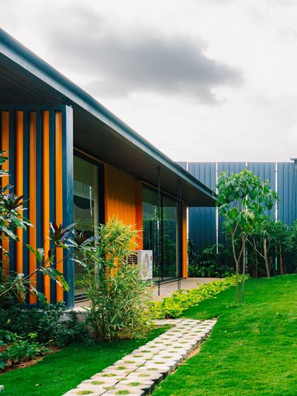 The exterior of the Prestige office is set within a beautifully landscaped garden. We believe a great workspace includes thoughtful site planning that provides serene outdoor areas for employees to relax and recharge.