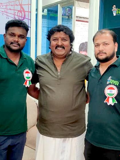 We were blessed to serve at two special occasions on the same day. A Varalakshmi Pooja lunch for the owners of the famous Rameshwaram Cafe, and a breakfast service for the studio opening of celebrated lyricist Dr. V. Nagendra Prasad.