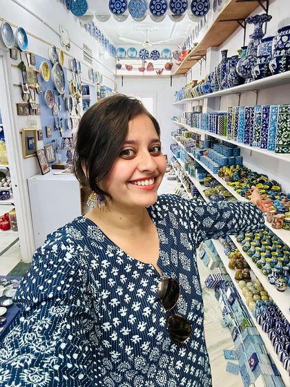 Meet Monica, who recently joined our team. Her journey started at a Christmas workshop and has grown into a passion for creating functional and sculptural pieces. We are so excited to have her with us.