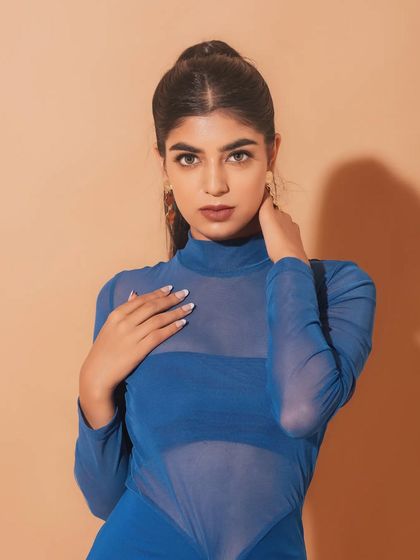 Signature Soft Glam & Glowy Skin photo 44