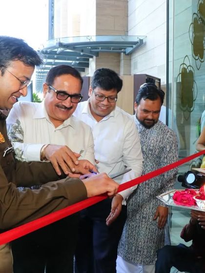 The ribbon-cutting ceremony, officially inaugurating the "Anant Ki Aur" Art Exhibition & Award Show 2024.