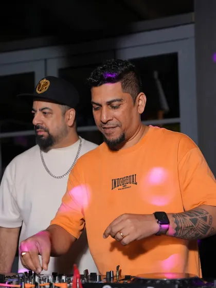 A close-up of us mixing together, creating a powerful B2B set.
