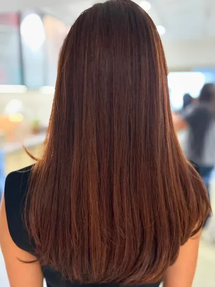 An auburn copper melt that is perfect for autumn. The warm tones are blended seamlessly for a beautiful, fiery finish.