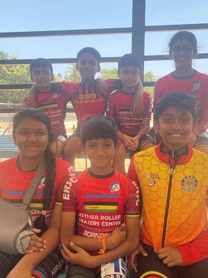 A happy and successful team after a splendid performance at the district selections for the 1st inter-district national championship. So many medals for our champs!