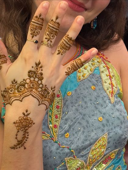 Lotus Mehendi Arts - Event Mehendi Services Elegant Designs for Guests photo 17