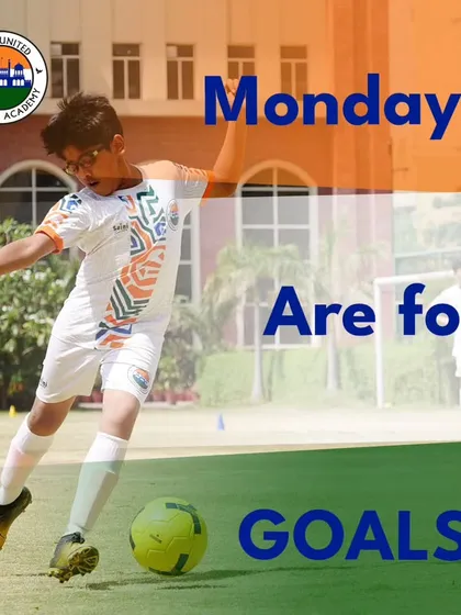 Mondays are for goals! We start the week strong, with high-energy training sessions focused on achieving our objectives.