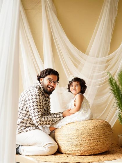 Timeless Studio Portraits: Boho & Classic photo 3