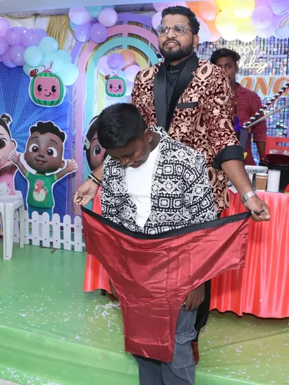 A funny moment with a young volunteer and a classic comedy prop. My goal is to create laughter and fun memories at every birthday party.