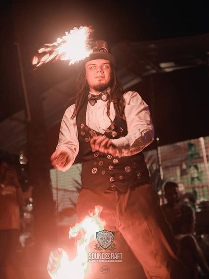 Even our poi performances can be adapted to a steampunk theme. Here, an artist in full steampunk gear demonstrates his skill, showing how this versatile prop can fit into any of our themed worlds.