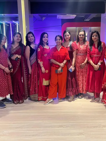 More smiling faces from our Karwa Chauth special workshop. We love creating a space where everyone feels comfortable and has a great time celebrating together.