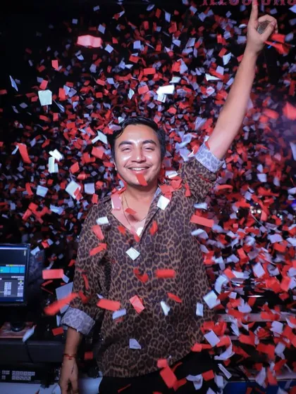 Another angle of the epic confetti drop. I live for these moments of pure joy and celebration on the dance floor.