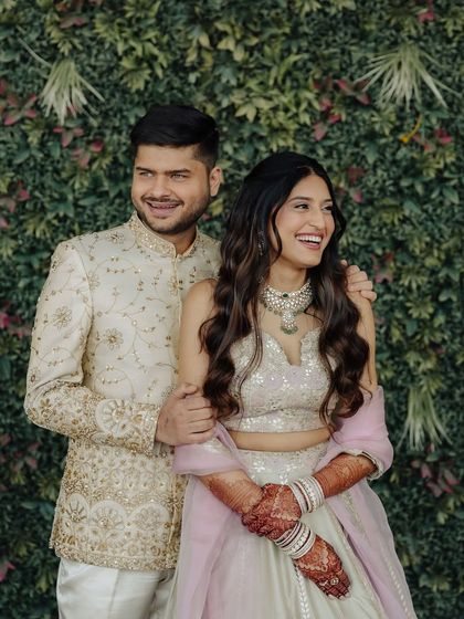 Modern Pastel & Ivory Brides photo 15