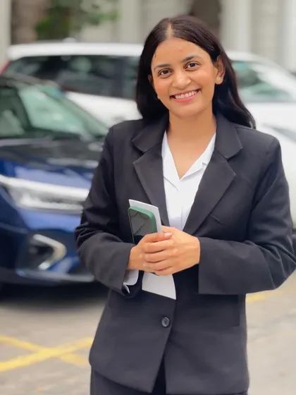 Suited up and ready to advocate for you. Whether it's a divorce representation in Delhi or a matrimonial dispute in Haryana, I show up prepared to fight for a just outcome.