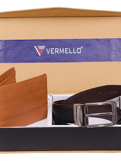 We offer gift sets in a variety of classic colors, such as this tan leather wallet paired with a dark brown belt. Each component is made from 100% genuine leather, ensuring a high-quality gift for any corporate occasion.