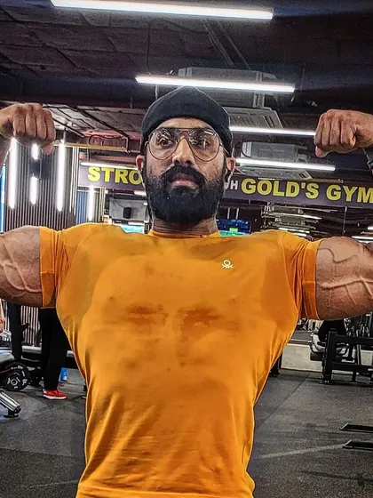 The result of a brutal workout. The pump, the veins, the sweat, this is the reality of changing your body. If you train with me, I guarantee you will see this kind of change in yourself.