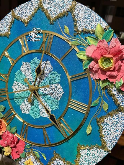 Jashn-e-Kala by Sakshi - Custom Russian Sculpture Decor Custom Wall Clocks photo 64