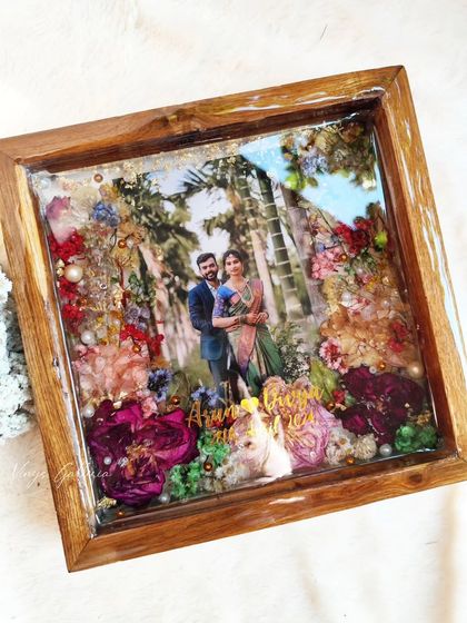 Vinys Galleria - Custom Resin Home Decor Wedding Memories in Wooden Frames photo 55