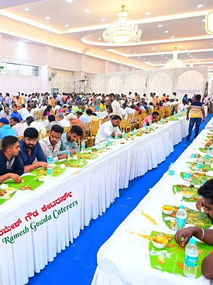 No event is too large for us. This is a view of a wedding reception we catered, serving thousands of guests a traditional Karnataka meal with efficiency and care. We own all our equipment, so we are always prepared.