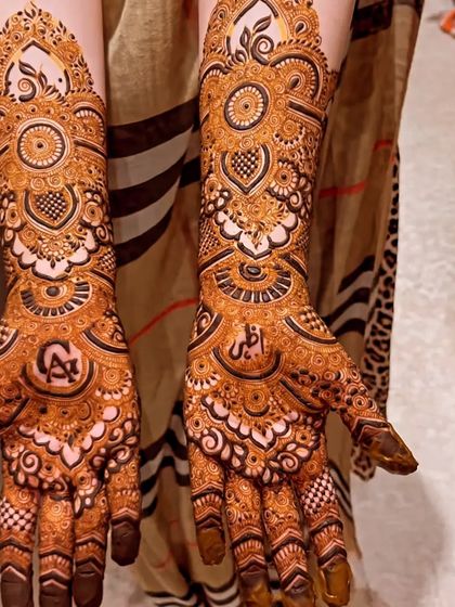 Hussaina Mehendi Artist - Party & Festive Mehendi Intricate Indian & Full Hand Designs photo 7