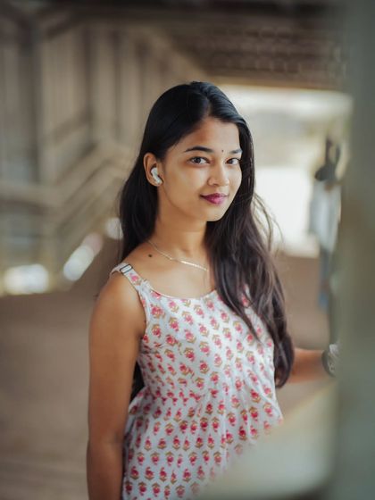 A simple and beautiful headshot taken on a railway footbridge. The soft, diffused light is ideal for creating clean and classic portraits.