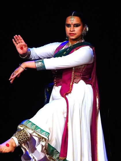 A photo from an enchanting evening of Kathak celebrating Guru Pournima. It was a pleasure to host and watch amazing artists, each with their own unique approach to our shared love for this art form.