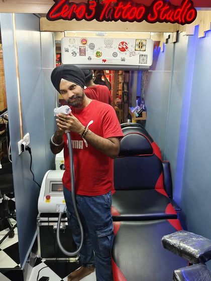 Here I am with our advanced laser tattoo removal machine at the Kharghar studio. I invested in this technology because it is efficient and safe, allowing me to offer my clients a reliable solution for removing tattoos they no longer want. This is the tool I use to give you a fresh start.