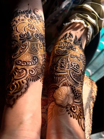 Another angle of this beautiful bridal henna, showing the detailed work on the forearms. I love creating these full-coverage designs.