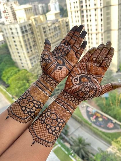 Elegant Party & Guest Henna photo 25