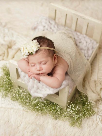 Newborn Portraits: The First Few Days photo 22
