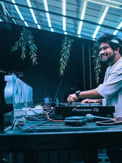 The Skelltron Persona photo 4