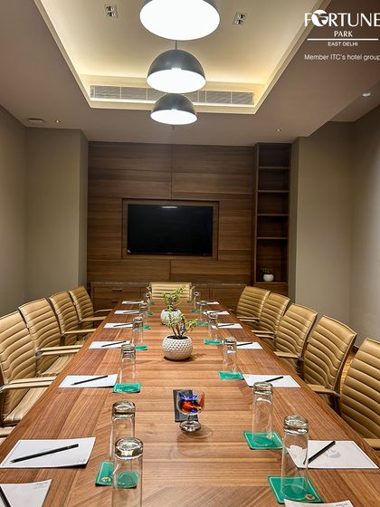 My boardroom is ready to host your next high-level meeting. The space is equipped with modern technology and designed for comfort, ensuring a productive and seamless experience for all attendees.