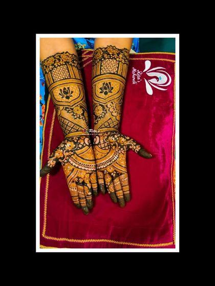 Engagement & Pre-Wedding Styles photo 23