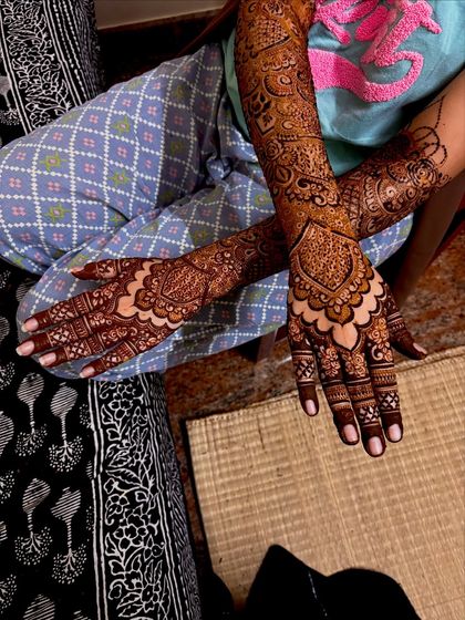 Mehendi Art by Nishat - Mehndi (Henna) Artistry Elaborate Bridal Henna photo 23