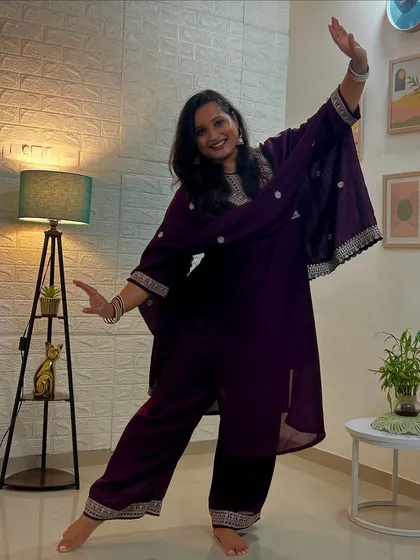 Bringing that full 'desi girl' energy to every choreography project. My passion is to make dance feel like a celebration, blending traditional moves with modern fun for your wedding or event.