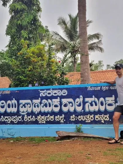Siri Gannadam Gelge. A moment of pride for our language and our state during a run in a village in Uttara Kannada. I hope India finds its balance between regionalism and nationalism.