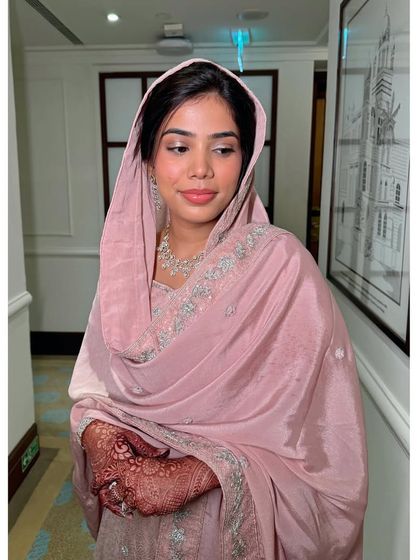 Modern Pastel & Ivory Brides photo 61