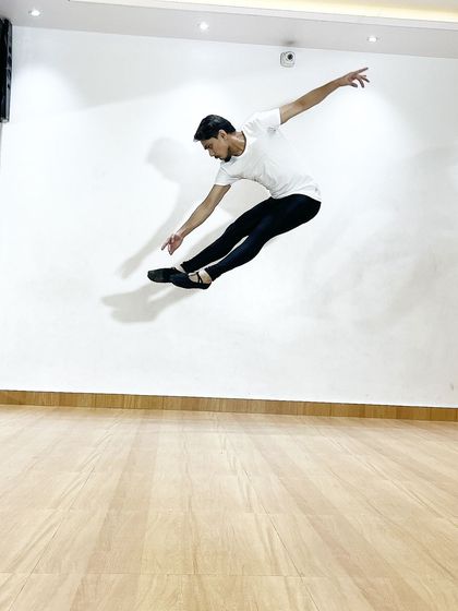 Subham Chail Performing Arts - Dance Instruction Ballet Training (Grace & Discipline) photo 76