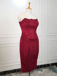 Custom Gowns & Contemporary Wear