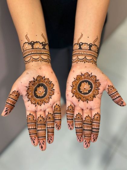 Mitali - Mehendi for Special Occasions Stylish & Minimalist Henna photo 15