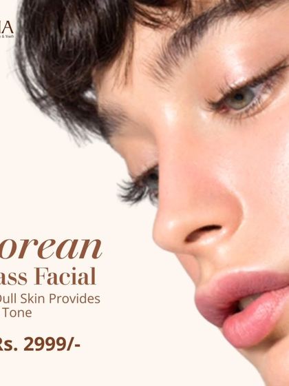 Achieve the coveted 'glass skin' look with our Korean Glass Facial. This treatment is perfect for dull skin, providing deep hydration and an even-toned, luminous finish.