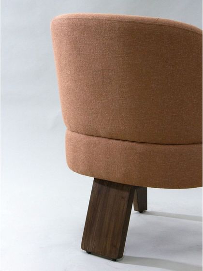 TIS Living - Bespoke Furniture for Entire Homes Statement Seating: Armchairs, Sofas & Loungers photo 24