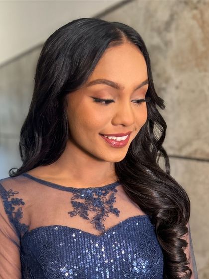 Dakshayini - Hairstyling Academy & Workshops Glamorous Curls & Ponytails photo 23