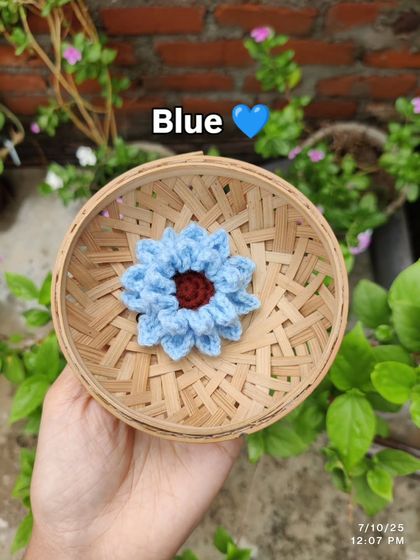 My blooming flower hairpins, available in green, purple, blue, red, and yellow. They are perfect for a sun-kissed, floral look.